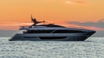 Riva 100 Corsaro usado à venda