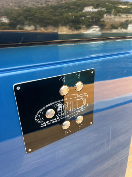 Solaris Yachts Power 48 usata in vendita