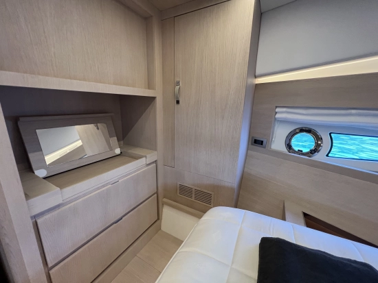 Solaris Yachts Power 48 usata in vendita