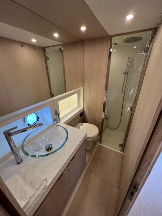 Solaris Yachts Power 48 usata in vendita