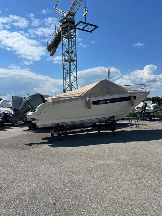 Invictus Yacht Capoforte CX 240 usata in vendita