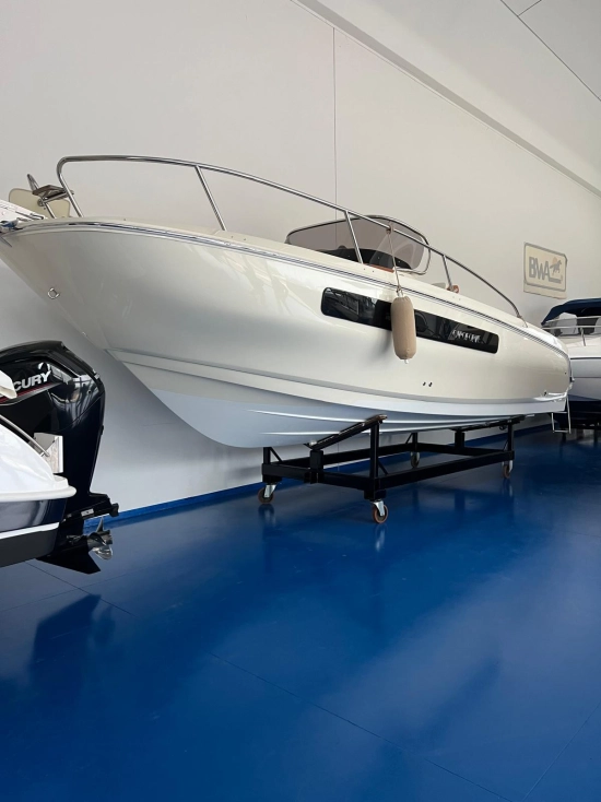 Invictus Yacht Capoforte CX 240 usata in vendita