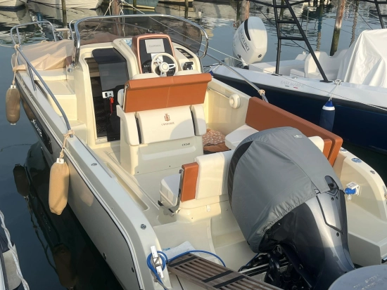 Invictus Yacht Capoforte CX 240 usata in vendita