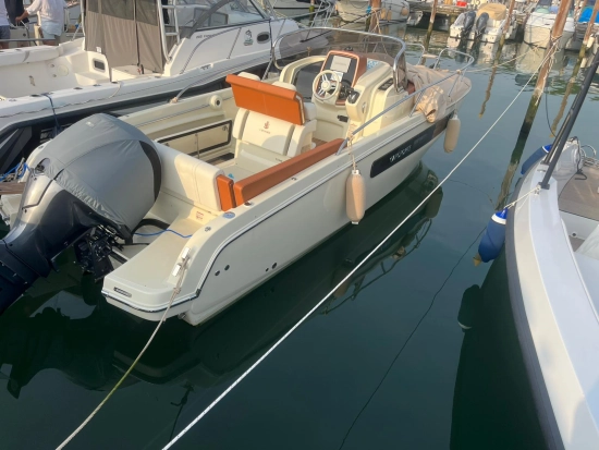 Invictus Yacht Capoforte CX 240 usata in vendita