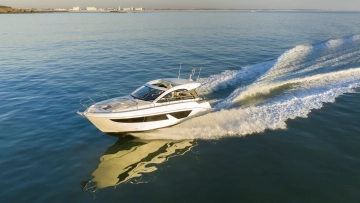Beneteau GT 41 usado à venda
