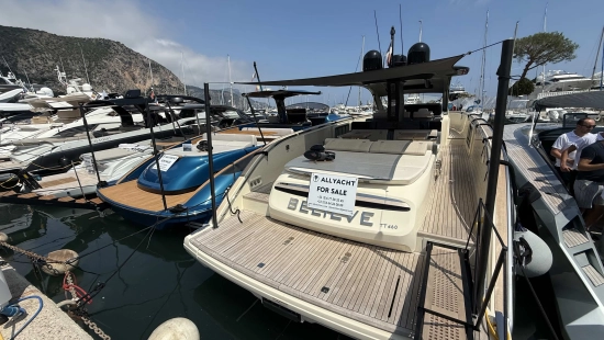 Invictus Yacht TT 460 usata in vendita