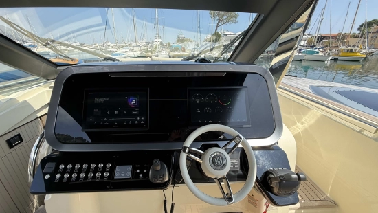 Invictus Yacht TT 460 usata in vendita