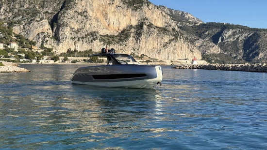 Invictus Yacht TT 460 usata in vendita