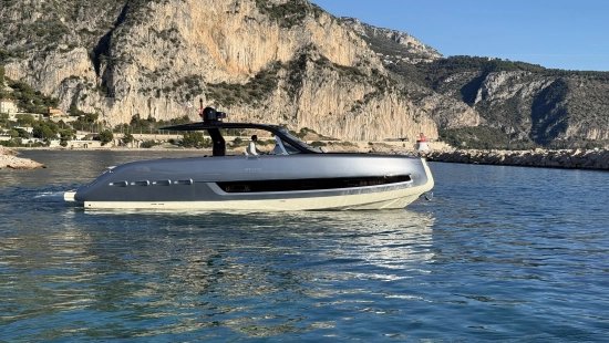 Invictus Yacht TT 460 usata in vendita