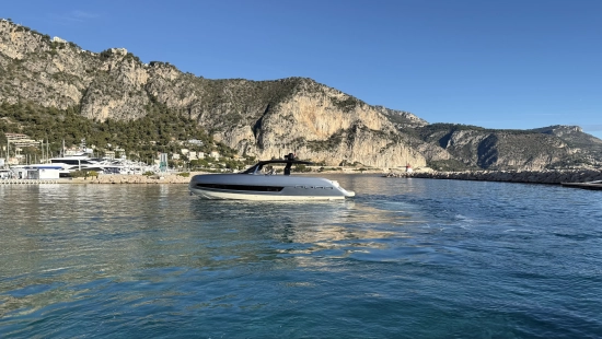 Invictus Yacht TT 460 usata in vendita