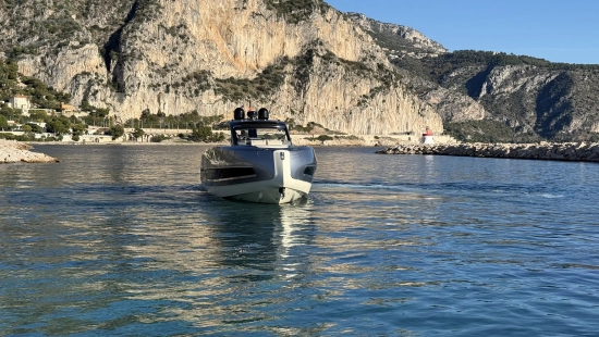 Invictus Yacht TT 460 usata in vendita