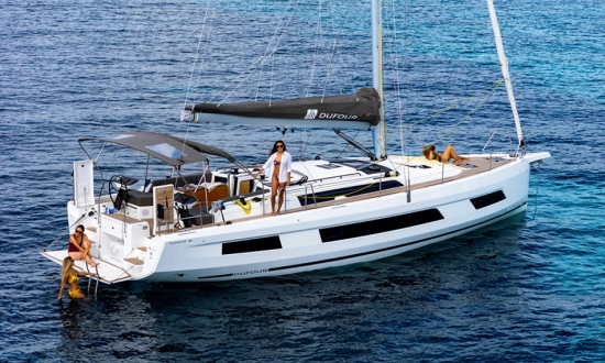 Dufour Yachts 44 novos à venda