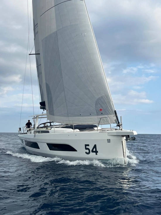 Dufour Yachts 54 novos à venda