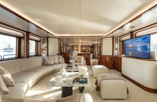 Benetti 115 Classic usado à venda