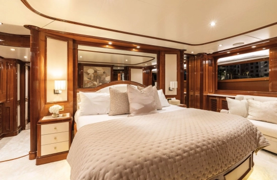 Benetti 115 Classic usado à venda