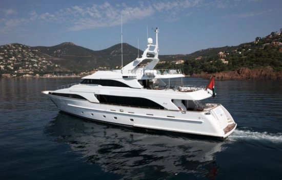 Benetti 115 Classic usado à venda