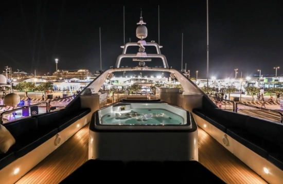 Benetti 115 Classic usado à venda