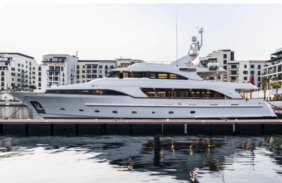 Benetti 115 Classic usado à venda