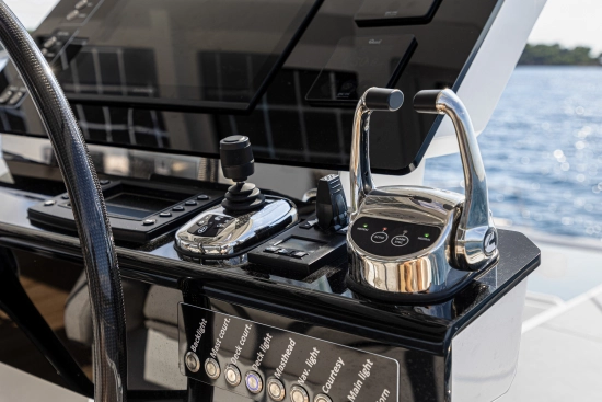 Fountaine Pajot Thira 80 nuevo en venta