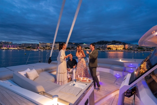 Fountaine Pajot Thira 80 nuevo en venta