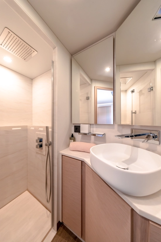 Fountaine Pajot Thira 80 nuevo en venta
