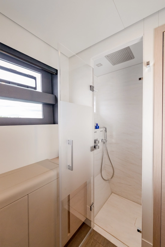 Fountaine Pajot Thira 80 nuevo en venta