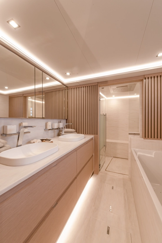 Fountaine Pajot Thira 80 nuevo en venta