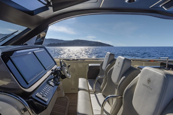 Invictus Yacht TT 460 usata in vendita