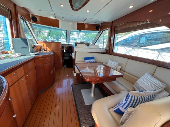 Beneteau Antares 13.80 usado à venda