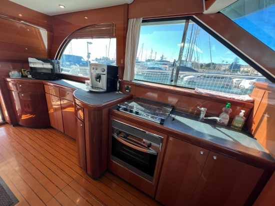 Beneteau Antares 13.80 usado à venda