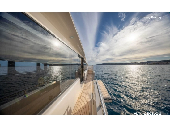 Cayman Yachts F920 usado à venda