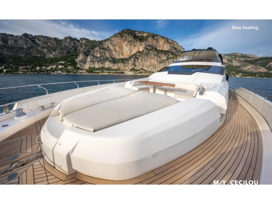 Cayman Yachts F920 usado à venda