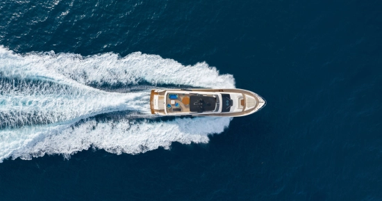 Cayman Yachts F920 usado à venda