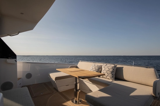 DELTA POWERBOATS 48 coupe nuevo en venta