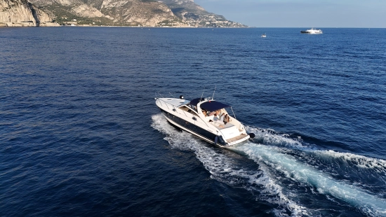 Princess V42 usado à venda