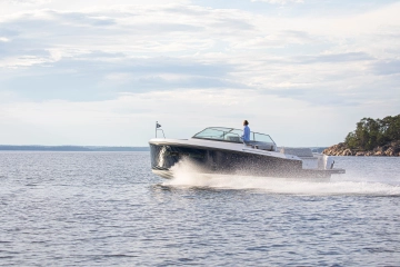 DELTA POWERBOATS 33 OPEN nuova in vendita