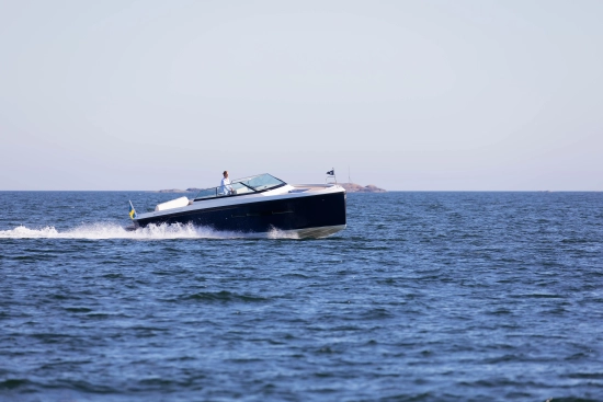 DELTA POWERBOATS 33 OPEN nuova in vendita