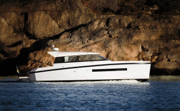 DELTA POWERBOATS 33 COUPE novos à venda
