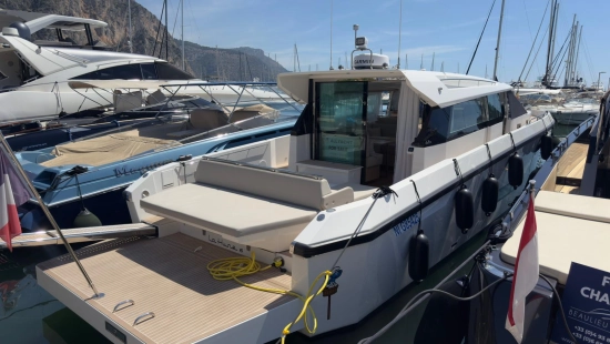 DELTA POWERBOATS 48 COUPE usata in vendita