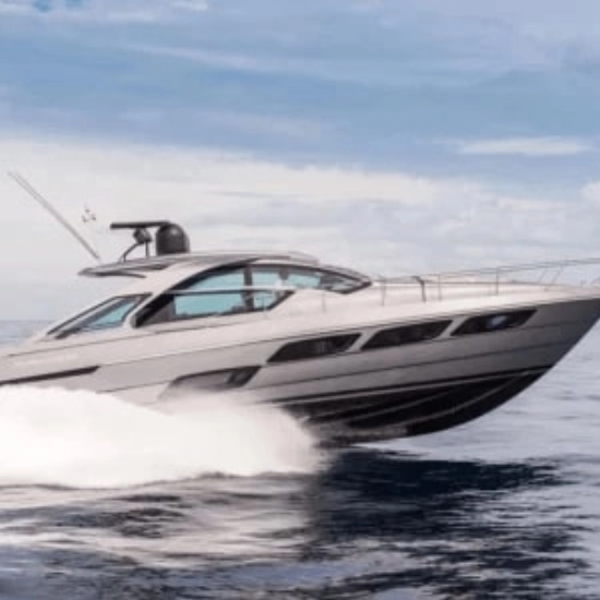 Pershing 5 X usado à venda