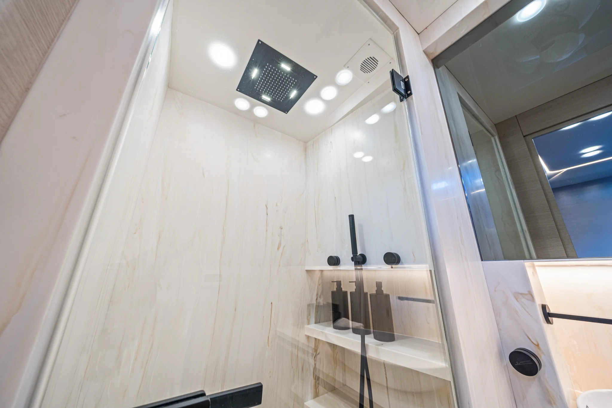 MANARI 52 nuevo en venta