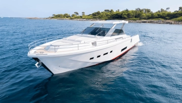 IC Yachts Rafale usado à venda
