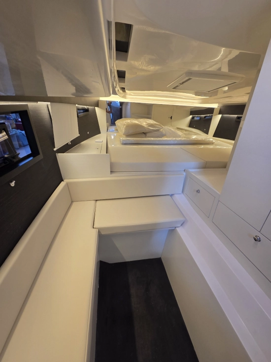 Aurea 30 Cabin nuevo en venta