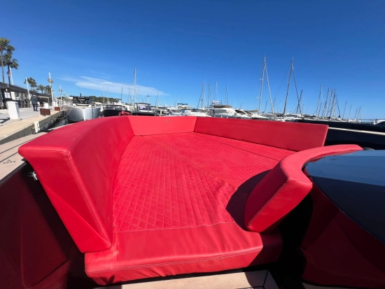 Tesoro Yachts T40 Black Series usado à venda