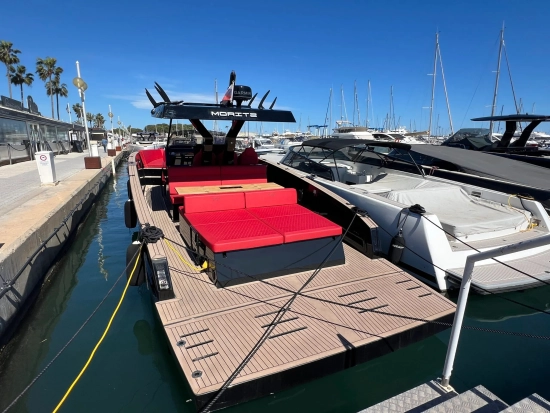 Tesoro Yachts T40 Black Series usado à venda