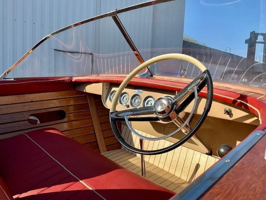 Chris Craft continental 18 usado à venda