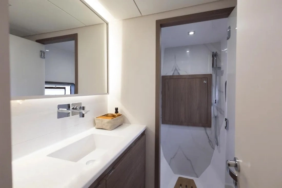 Aventura 38 Motor Yacht usata in vendita