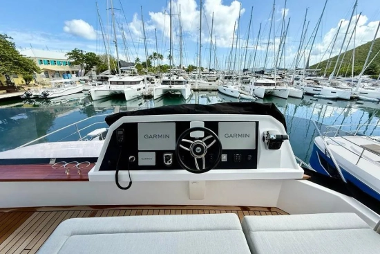 Aventura 56 Motor Yacht usado à venda