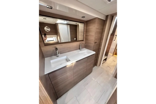 Aventura 56 Motor Yacht usado à venda