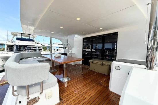 Aventura 56 Motor Yacht usado à venda